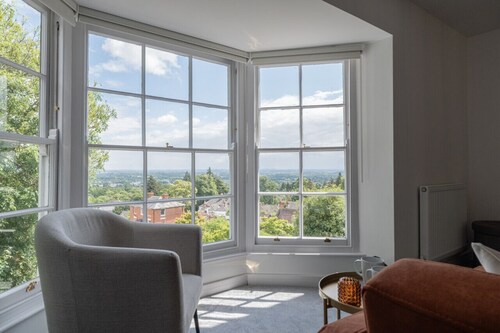 Cosy 1BD in Malvern With Stunning Views