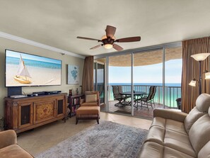 Smart TV - 2 Bedroom Gulf Front Condo with 3 pools and seasonal FREE Chairs and 1 Umbrella! (Miramar Beach)