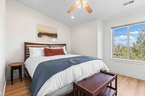5 dormitorios, tabla de planchar con plancha, wifi gratis y ropa de cama