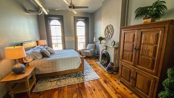 2 dormitorios, escritorio, tabla de planchar con plancha y wifi gratis