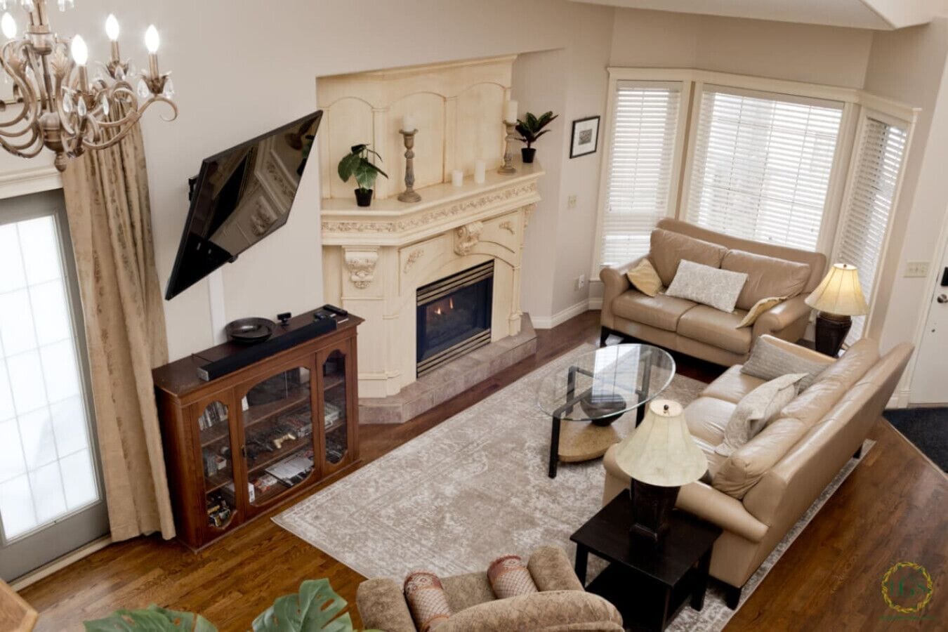 Smart TV, fireplace, video games