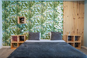 6 Schlafzimmer, Bügeleisen/Bügelbrett, Reisekinderbett, kostenloses WLAN