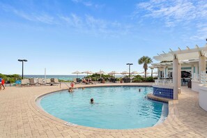 A heated pool - 1411 The Tides at Tops'l - Gulf Front, Community Pool, Tennis Courts! (Miramar Beach)
