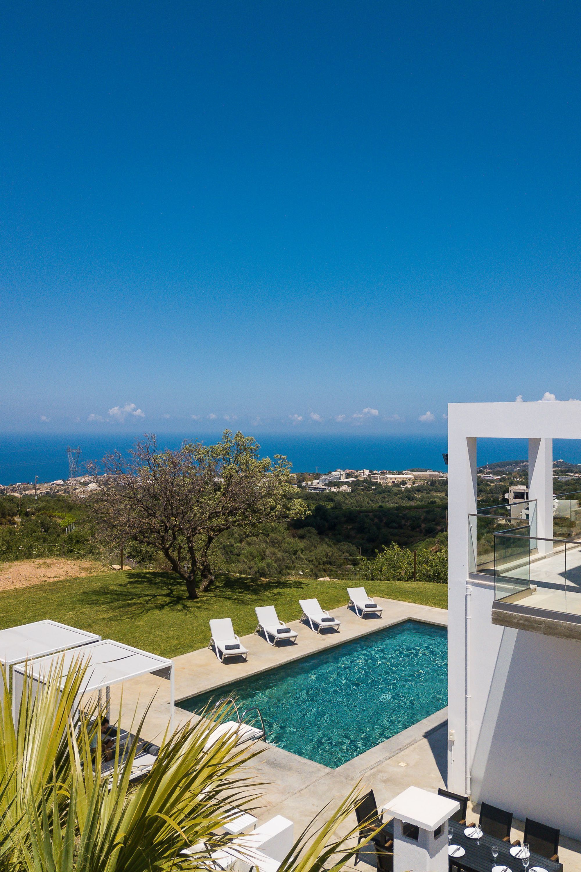 Vila | 6 quartos, quartos à prova de som