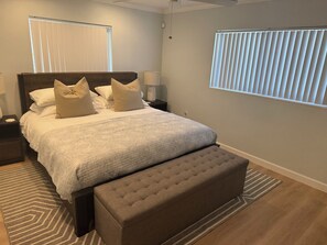 3 slaapkamers, een strijkplank/strijkijzer, wifi, beddengoed