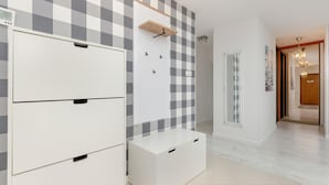 Room - Bright Apartment for 8 People by Renters (Gdansk)
