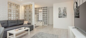 Bright Apartment for 8 People by Renters