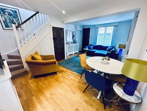 Smart TV - Cute Mews house in centre of Chelsea - home away from home! (London)