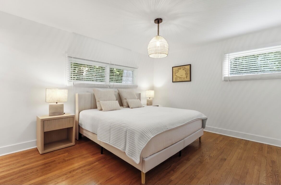 4 bedrooms, WiFi, bed sheets