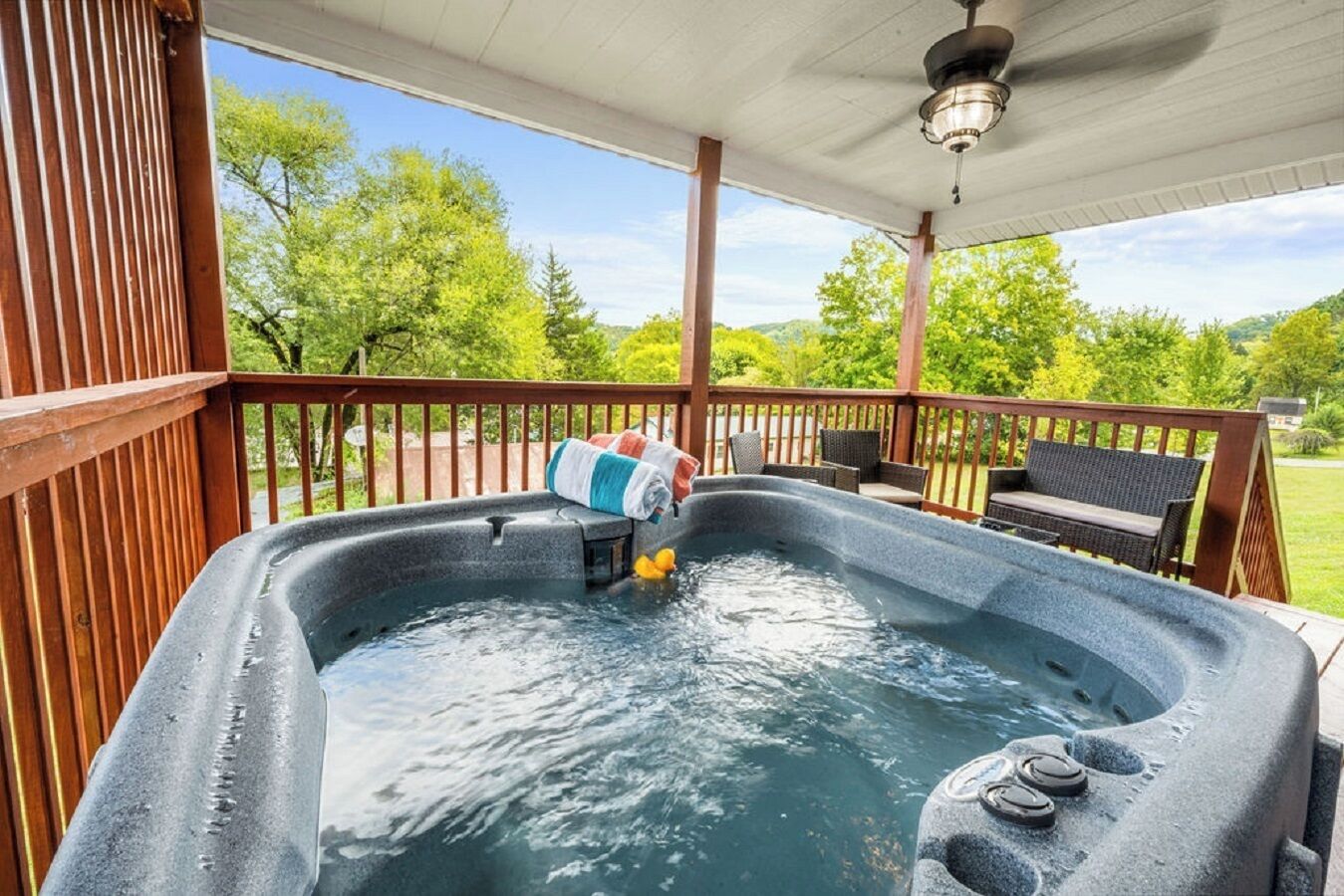 Outdoor spa tub