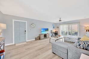 2 bedrooms, desk, iron/ironing board, travel cot