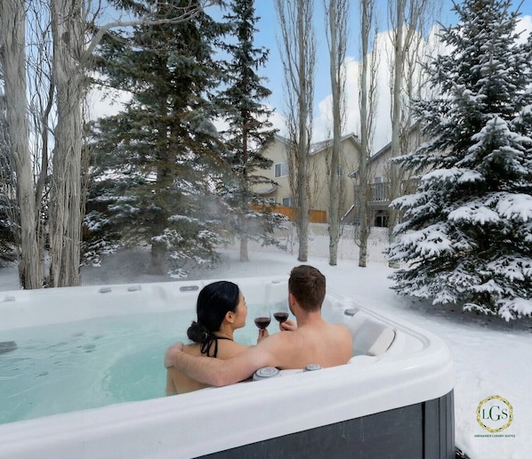 Baignoire à remous extérieure