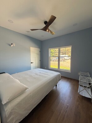 7 Schlafzimmer, Bügeleisen/Bügelbrett, kostenloses WLAN, Bettwäsche