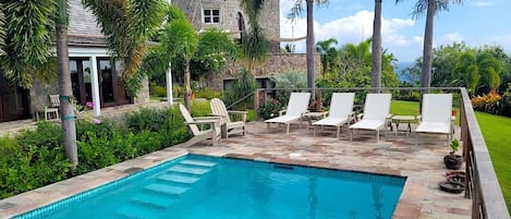 Piscine extérieure