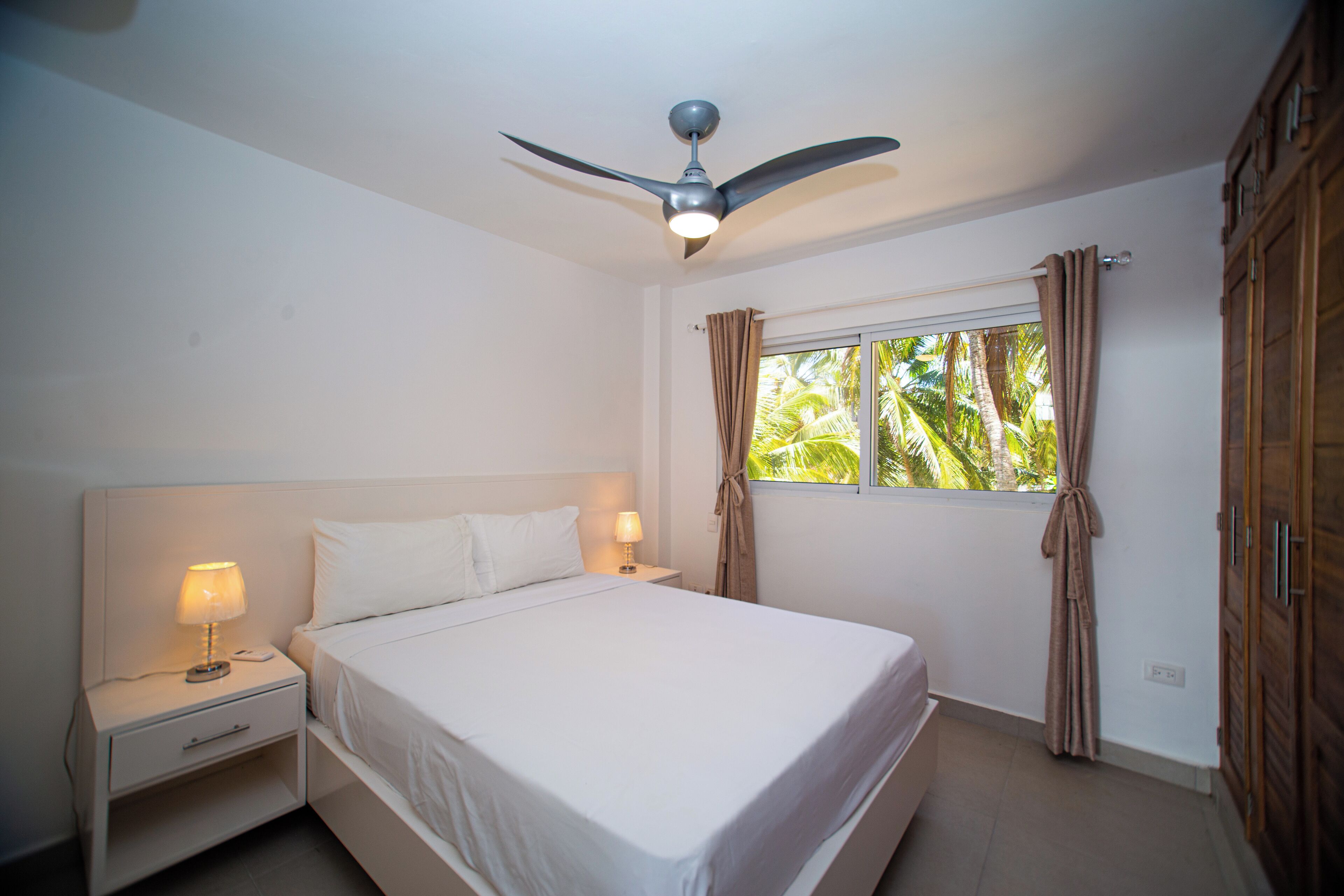 Grand Apartment, Beach View | 1 bedroom, blackout curtains, iron/ironing board, free WiFi