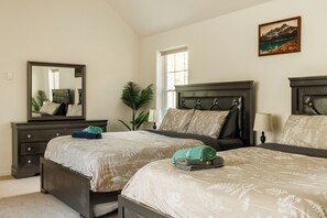 4 bedrooms, iron/ironing board, free WiFi, bed sheets