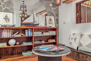 Interior - Sestante - Three Bedroom Apartment, Sleeps 7 (Porto Cervo)