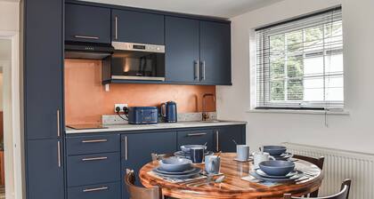 2 bedroom accommodation in Deal