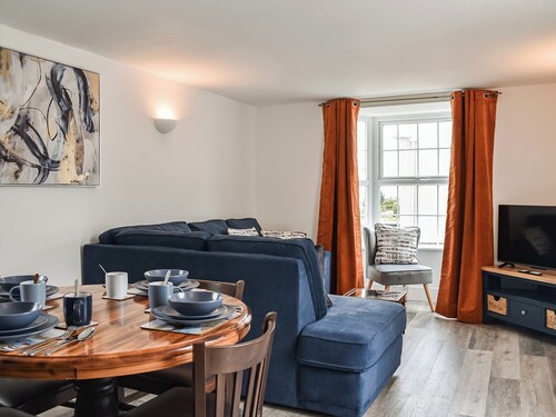 2 bedroom accommodation in Deal