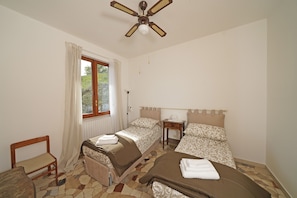 Apartment, Lake View | 2 bedrooms, iron/ironing board, free WiFi