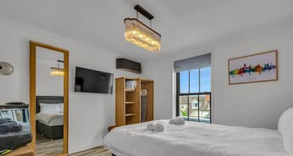 Pass the Keys | Church View a Tranquil Space for Two