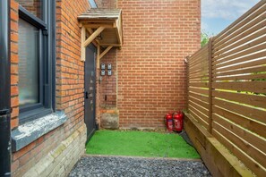 Property grounds - Church View a Tranquil Space for Two - Pass the Keys (Chartham)