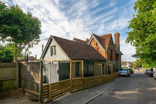 Pass the Keys | Larkey View a Tranquil Space for Two