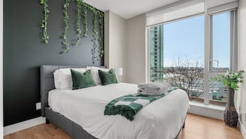 Apartment, Accessible | 2 bedrooms, Internet
