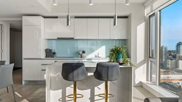 Apartment, Accessible | 2 bedrooms, Internet