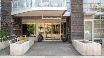 Apartment, Accessible | 1 bedroom, Internet