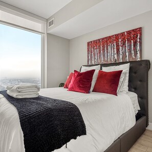 Apartment, Accessible | 1 bedroom, Internet - Walk to Stampede Free Parking Banff Pass Wine (Calgary)