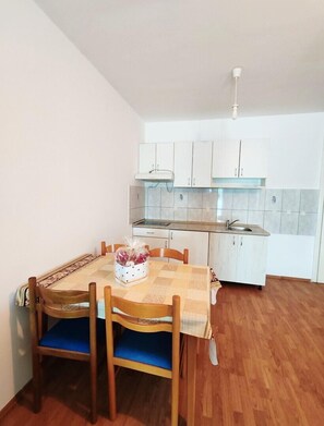 Dining - Villa Viento / 16 Apartment with Sea View (Neum)