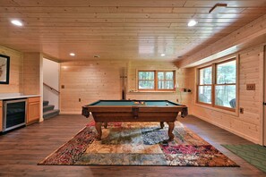 Game room - Lakefront Cabin w/ Pool Table+Waterfall: Northwoods Nostalgia + Modern Amenities (Clam Lake)