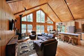 Smart TV, fireplace - Lakefront Cabin w/ Pool Table+Waterfall: Northwoods Nostalgia + Modern Amenities (Clam Lake)