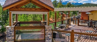 Woodland Country Lodge