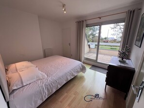 3 Schlafzimmer, Bügeleisen/Bügelbrett, WLAN, Bettwäsche