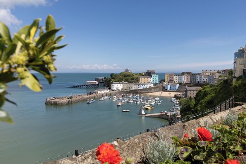 The Pennines - Close to town, beach and shops