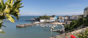 The Pennines - Close to town, beach and shops