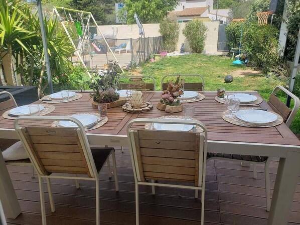 Outdoor dining - House gemenos clim swimming pool close beaches 9 sleepings (Gémenos)