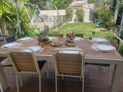 House gemenos clim swimming pool close beaches 9 sleepings