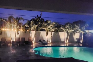 Beheizter Pool