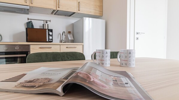 Apartment (1 Bedroom) | Private kitchen | Microwave, oven, high chair, dining tables - Italianway - Plana 24 (Milan)