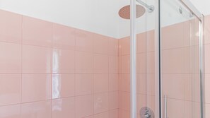 アパートメント (1 Bedroom) | バスルーム | シャワー、ビデ