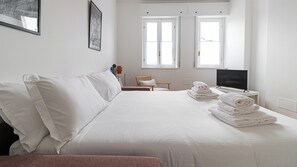 Apartment (1 Bedroom) | 1 bilik tidur, peralatan tempat tidur premium, seterika/papan seterika 