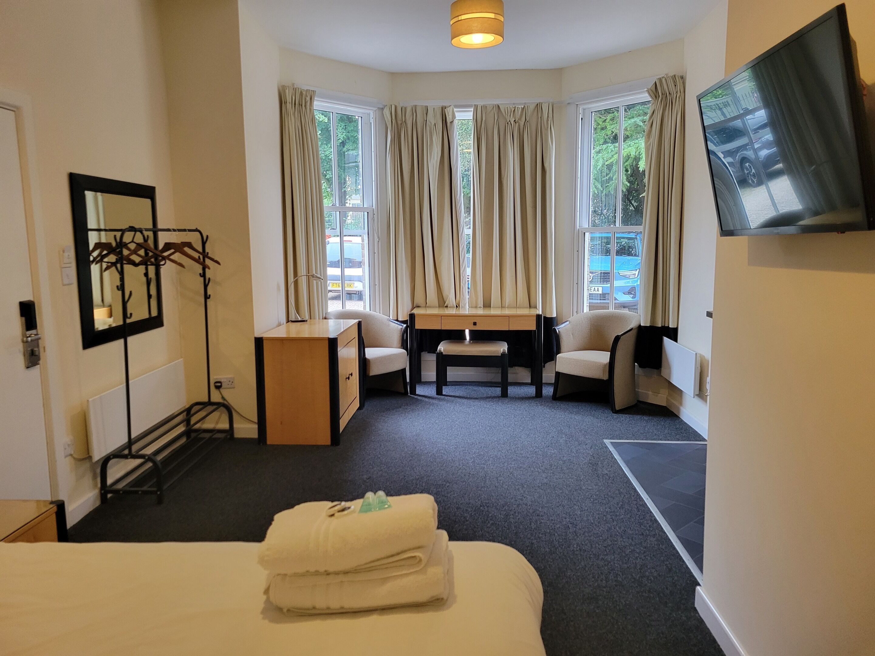 Comfort-Suite, barrierefrei, mit Bad | Zimmerausstattung