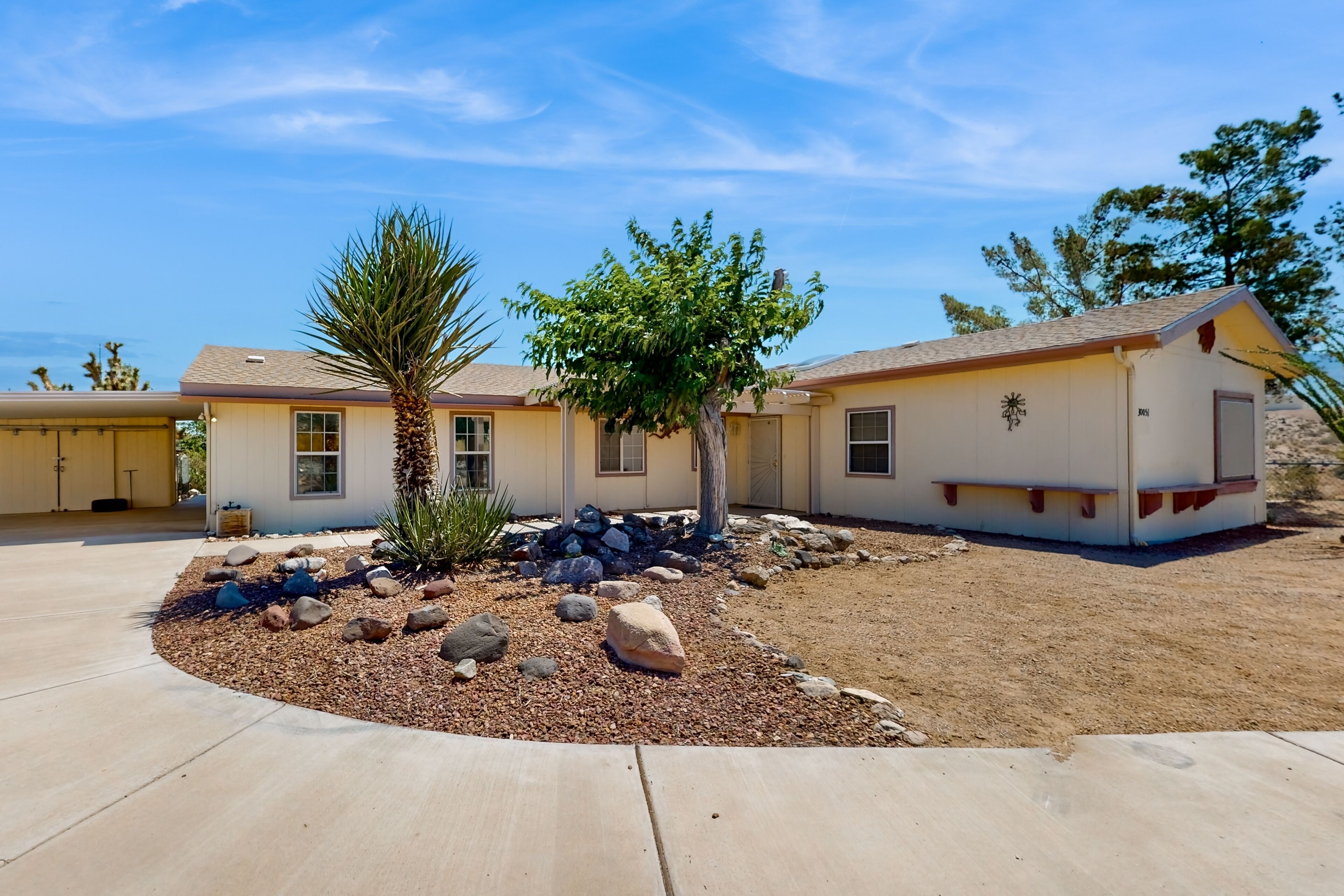 3bd, dog-friendly home with central AC