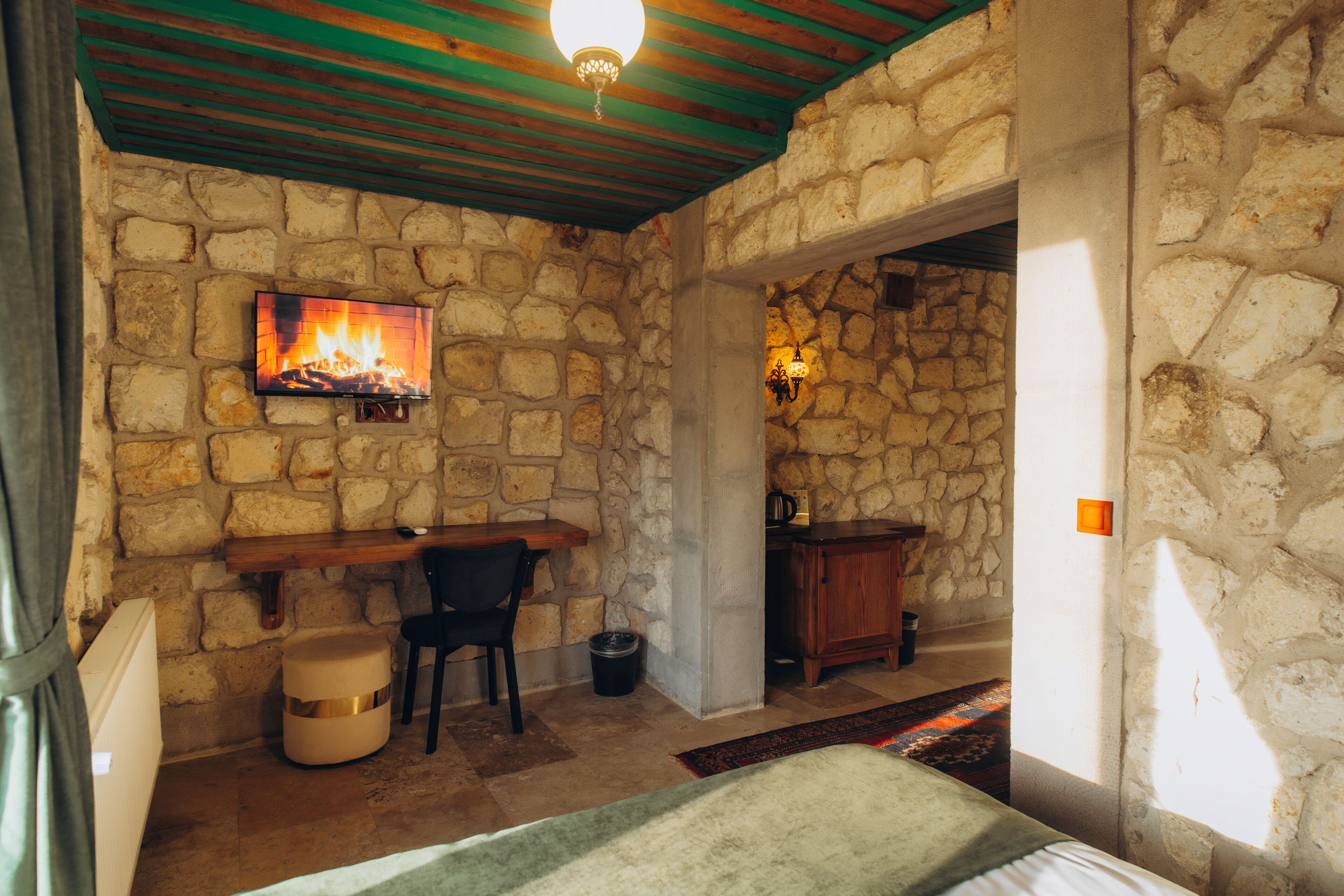 Ropa de cama de alta calidad y escritorio 