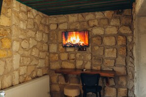 Deluxe Room | Premium bedding, desk, laptop workspace, free WiFi - NİSSA CAVE PANSİYON (Avanos)