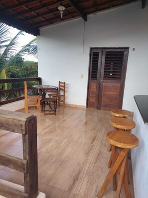 Chambre Familiale, vue piscine | Wi-Fi gratuit