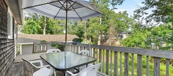 Charming 3-bedroom house with AC and WiFi in soothing South Kingstown